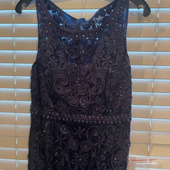 Cameron Blake by Mon Cheri elegant navy gown with intricate lace & beading. - Picture 3 of 4